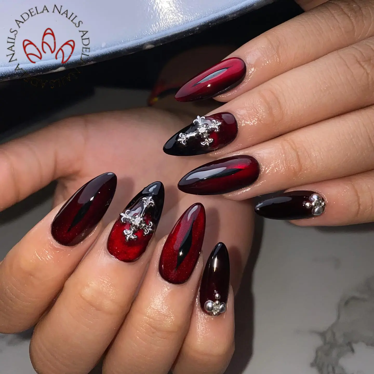 Diseño de uñas naturales y limpias
